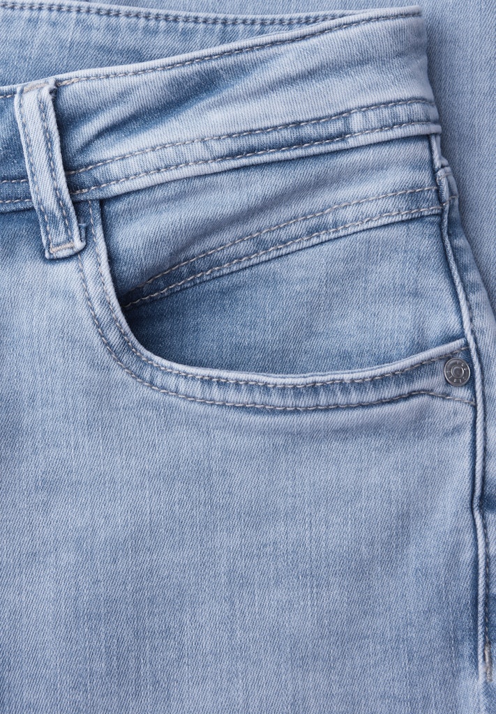 Mid Waist Slim Leg Jeans im Slim Fit