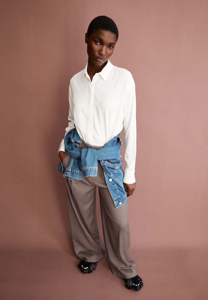 LARISAANA LONGSLEEVE BLOUSE