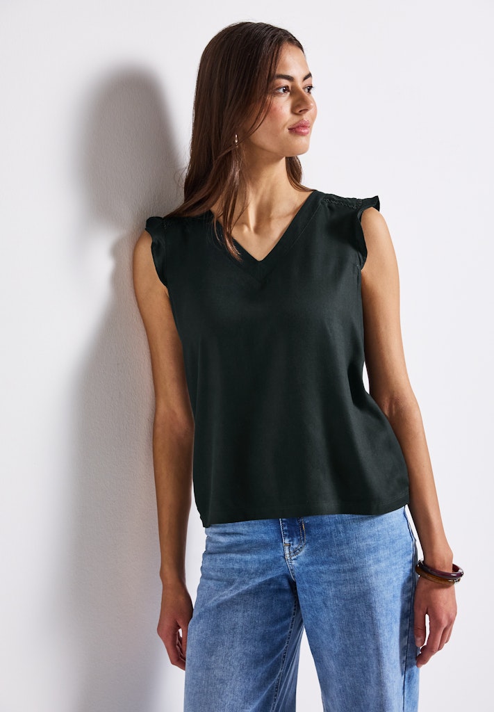 V-Neck Top mit Häkeldetails