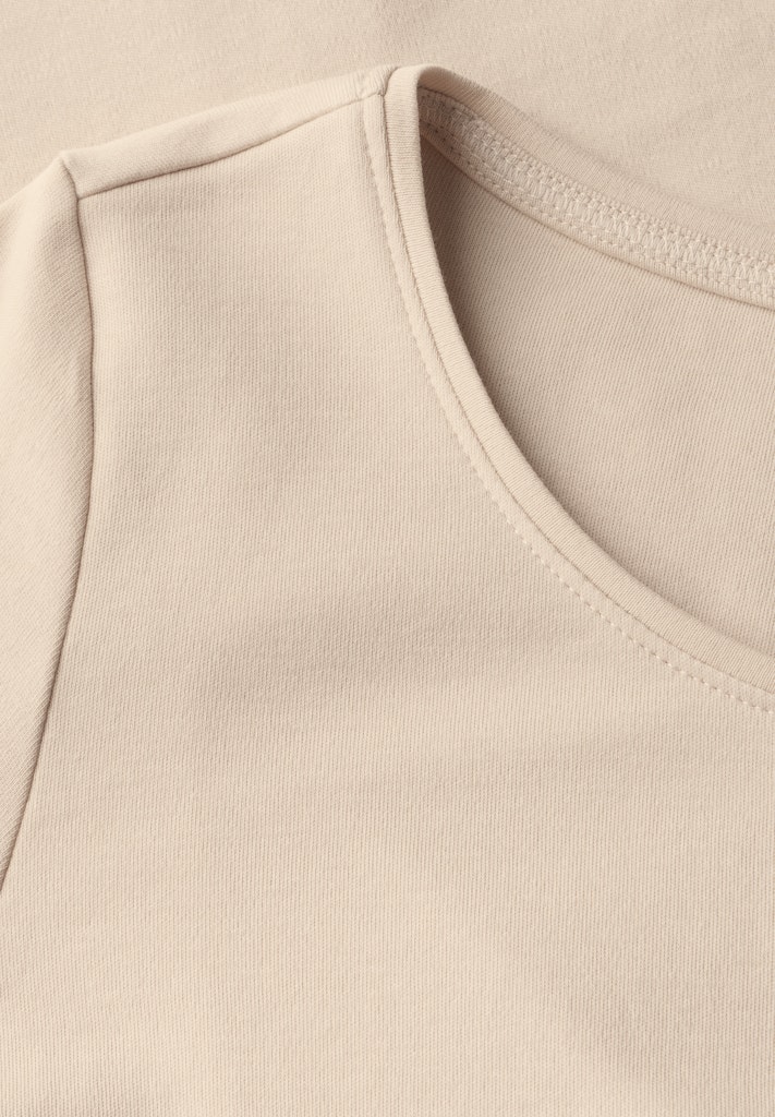 Basic T-Shirt mit Rundhals in Unifarbe