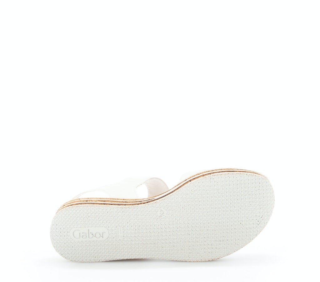 Plateau Sandalen Glattleder creme