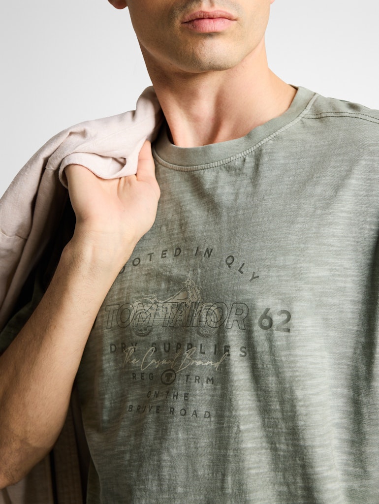 T-Shirt in Melange-Optik mit Print