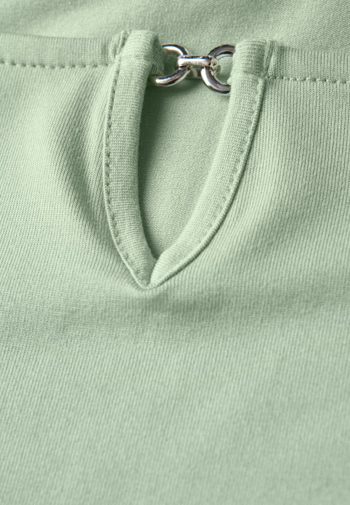 Shirt mit Cut-Out
