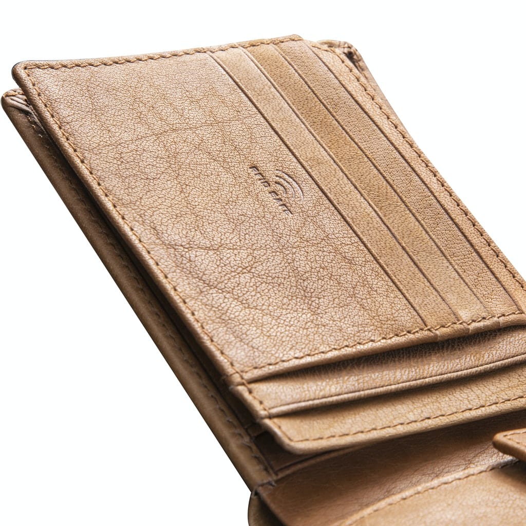 blackwall corbin billfold h7
