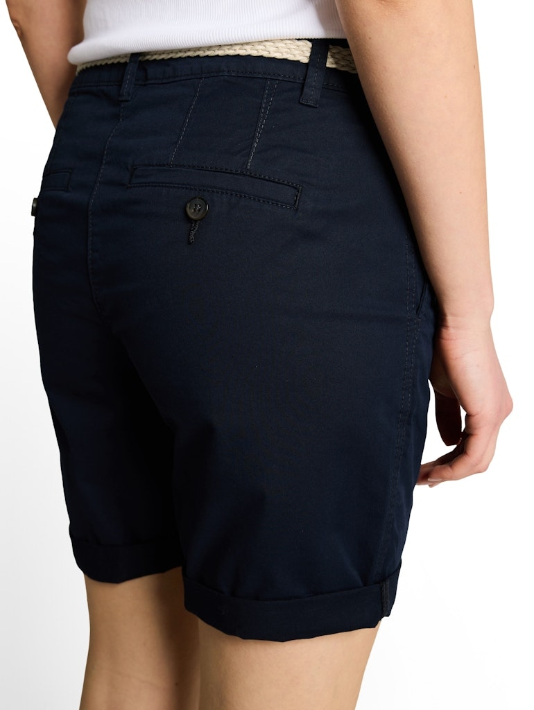 Chino Bermuda Shorts mit Gürtel