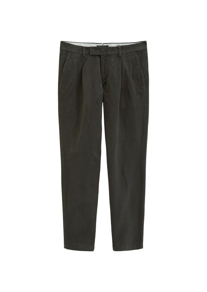 Chino Model Osby pleats tapered | Wooden Earth | W34/L34 | 1597190. ...